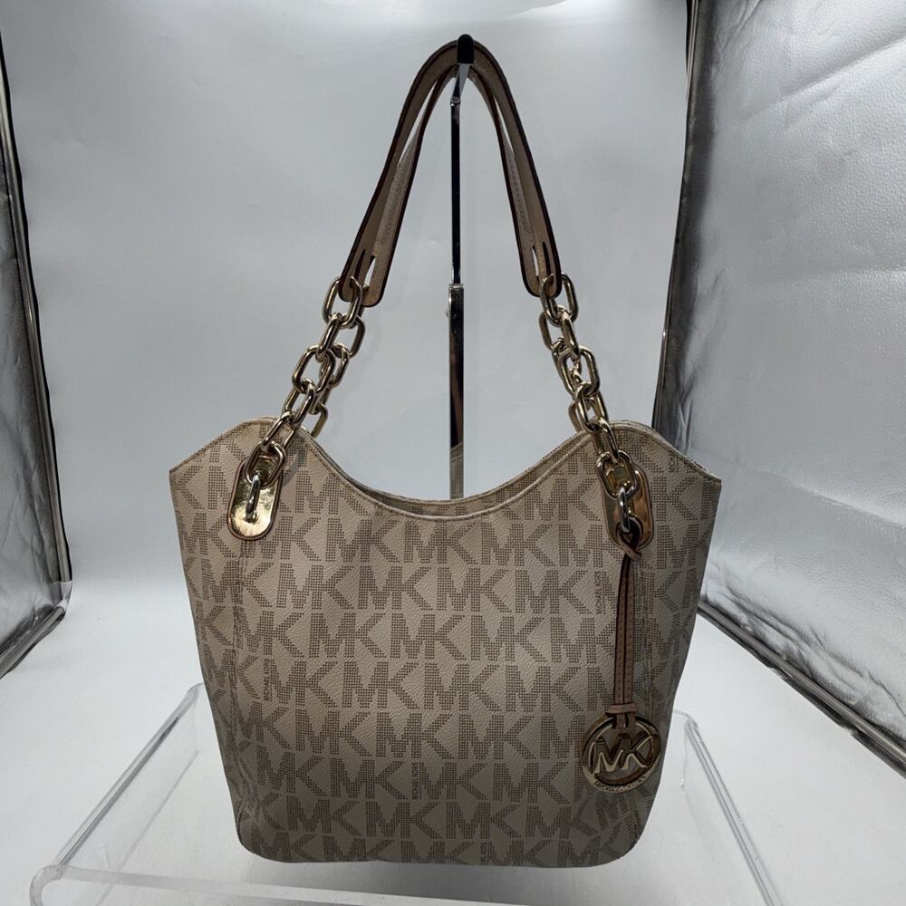 Michael Kors Lillie Large Chain Shoulder Tote Vanilla/Tan Signature Logo Purse